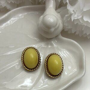 LES BERNARD YELLOW CABACHON CLIP EARRINGS